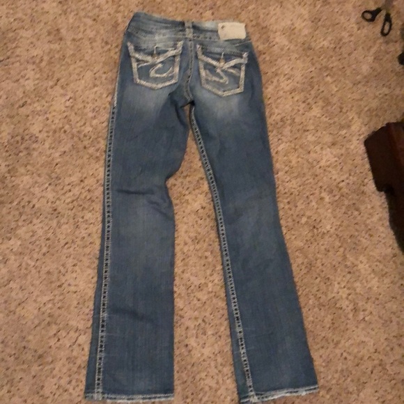 Jeans - Picture 2 of 4